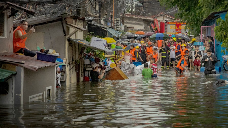 Angin Topan Gaemi Bikin Banjir di Manila Filipina